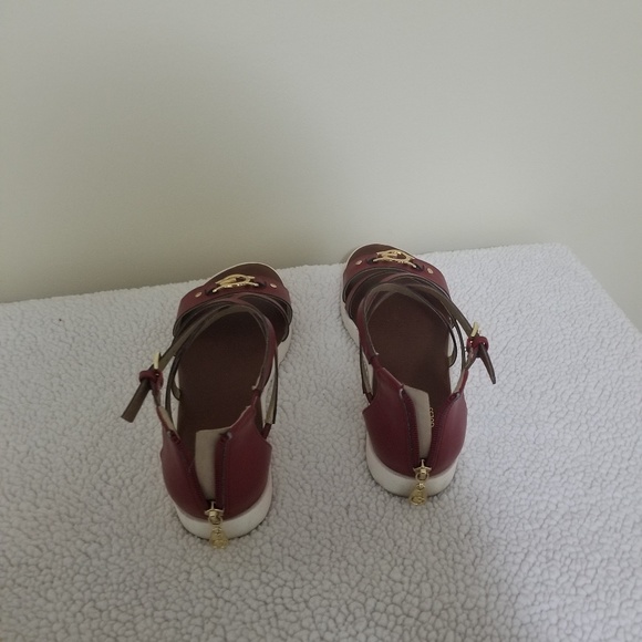Size 8 Red Sandals - Picture 2 of 2
